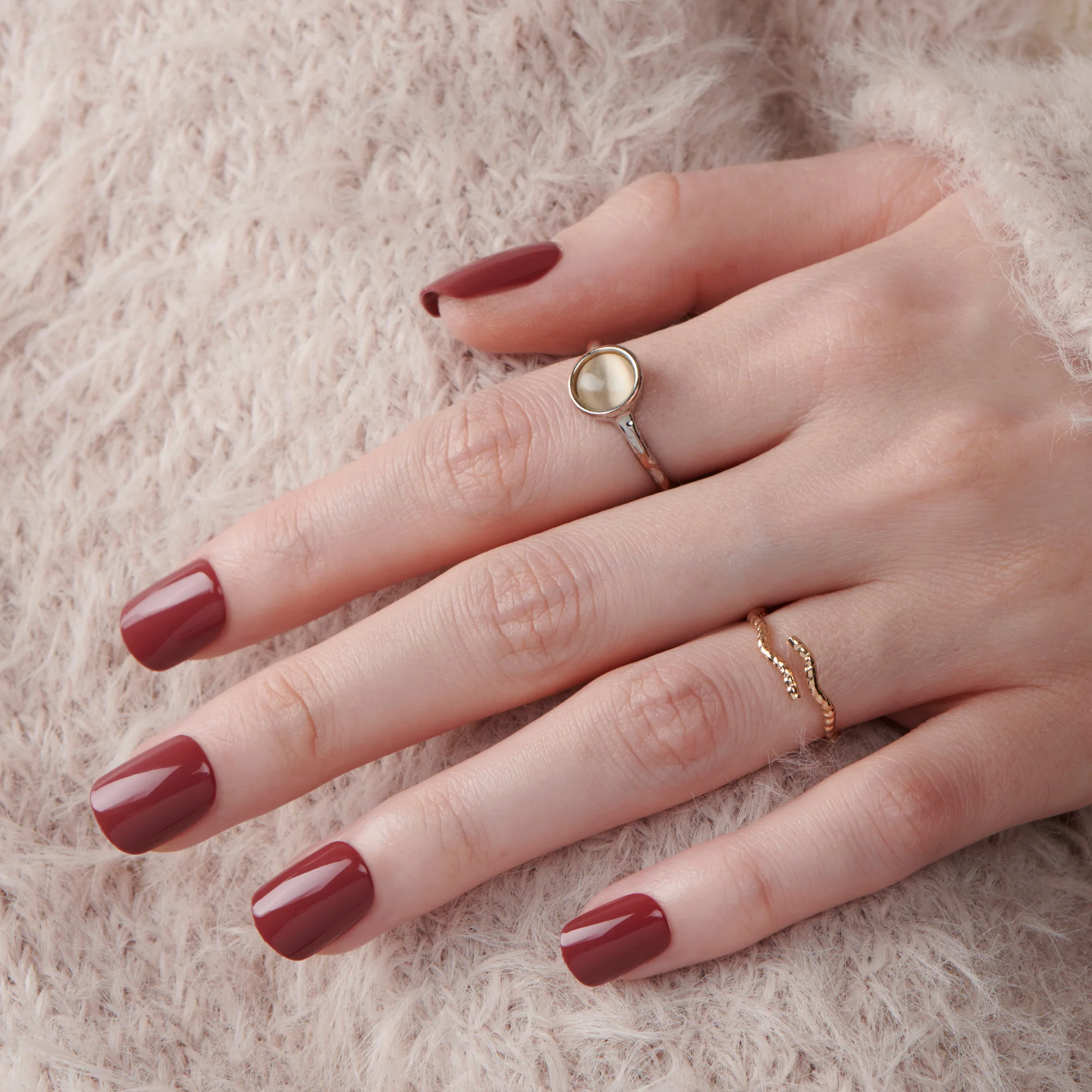 Chestnut Brown -  Short Squoval Nail On Press On Manicure - Image 4