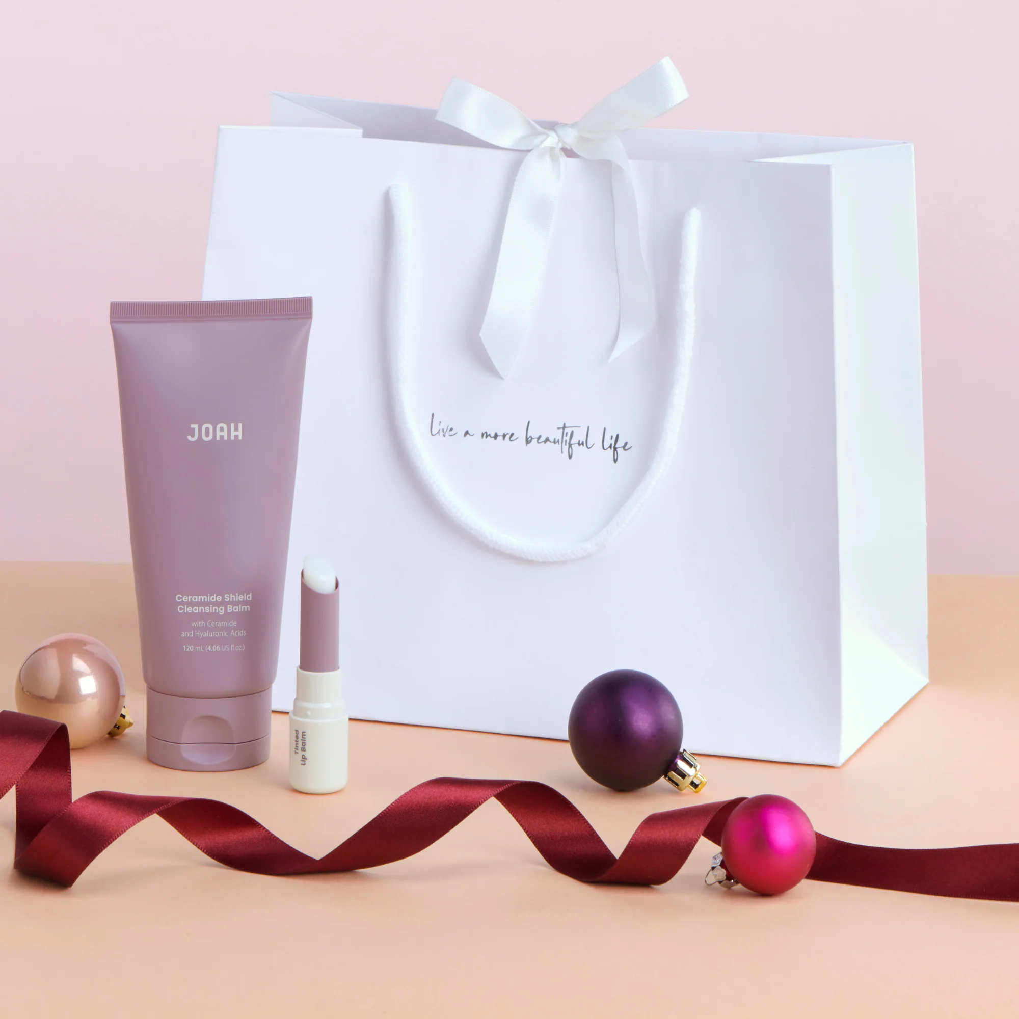 Gift Bag with Cleansing Balm & Clear Lip Balm IE