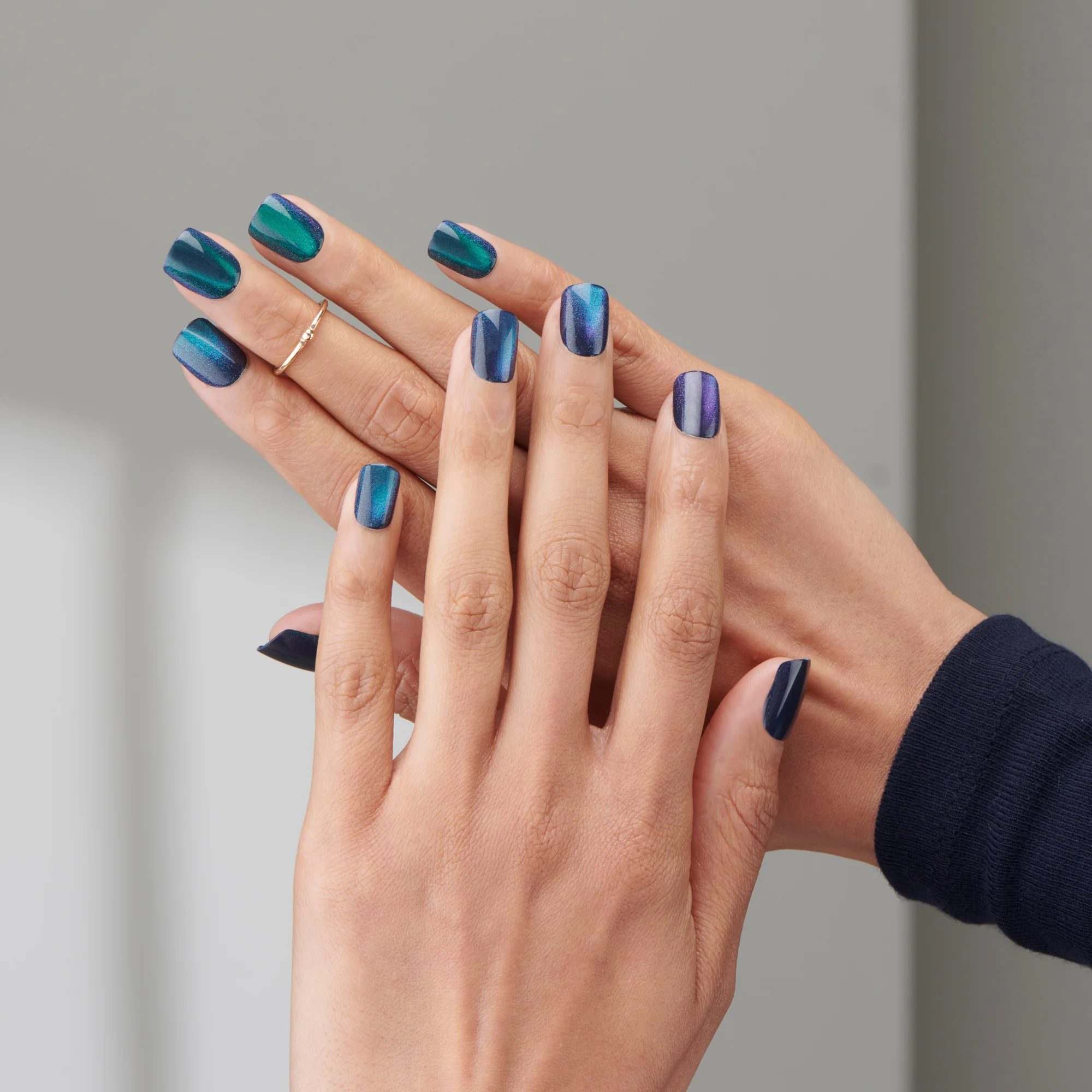 Inviting - Short Squoval Mirror Shine Prism Nail On Press On Manicure - Image 3