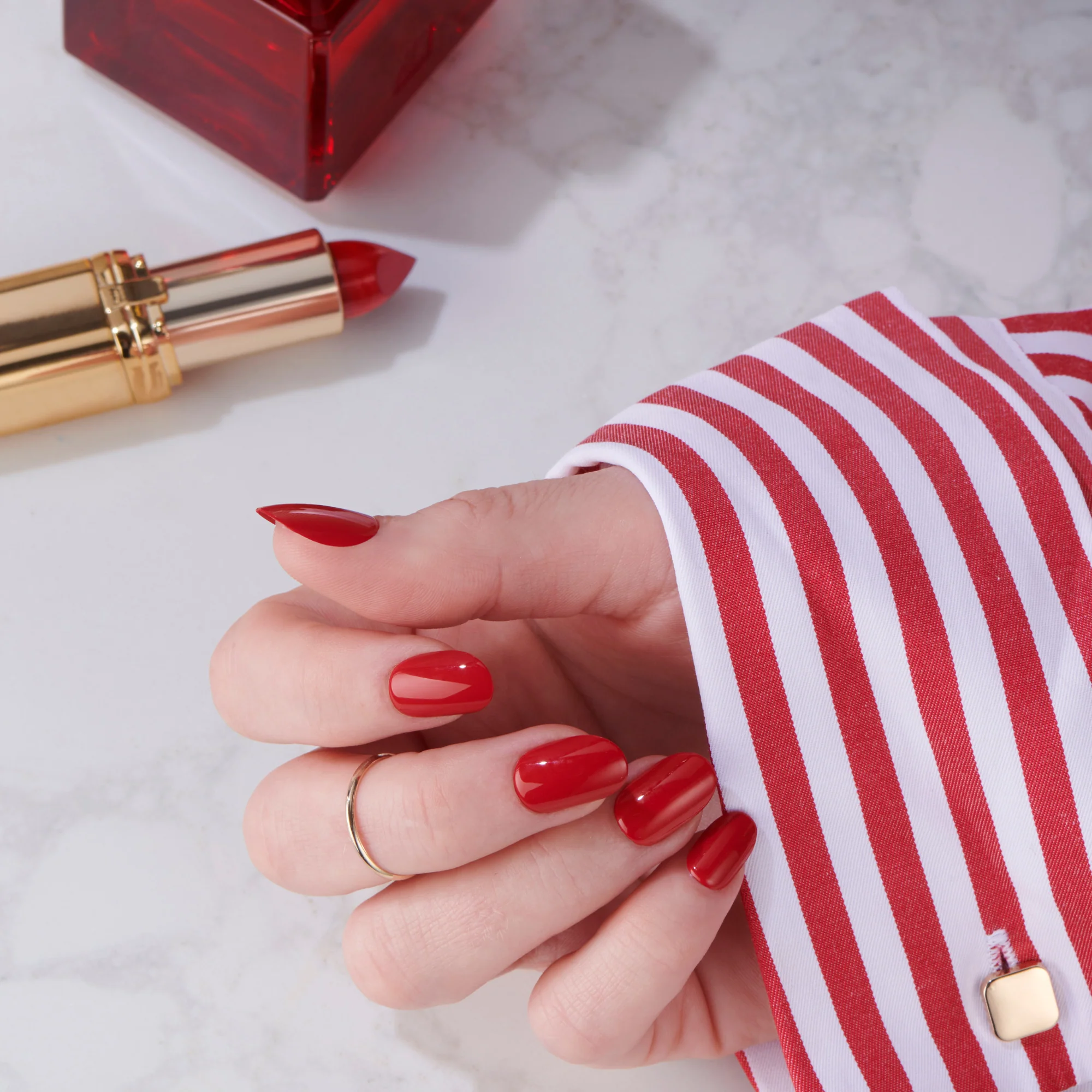 Lipstick Red - Short Oval Nail On Press On Manicure - Image 4