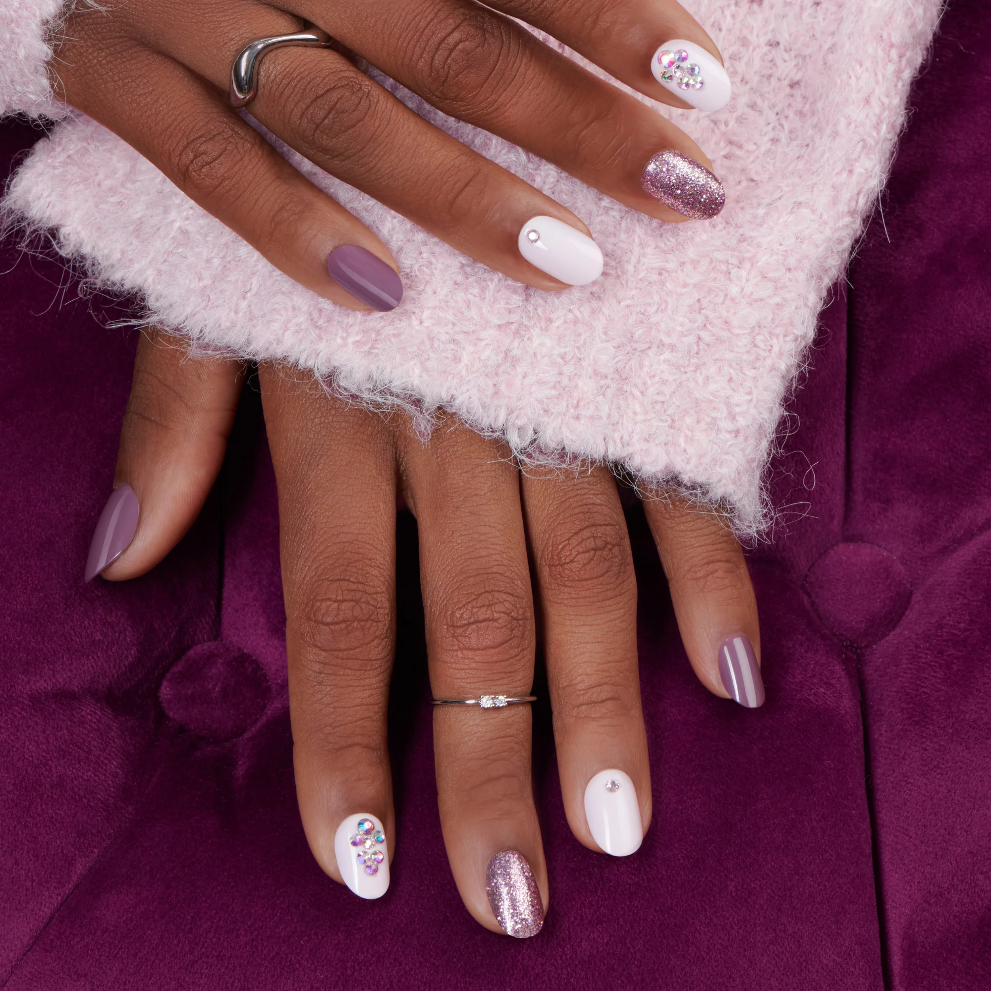 Twilight - Short Oval Nail On Press On Manicure - Image 4