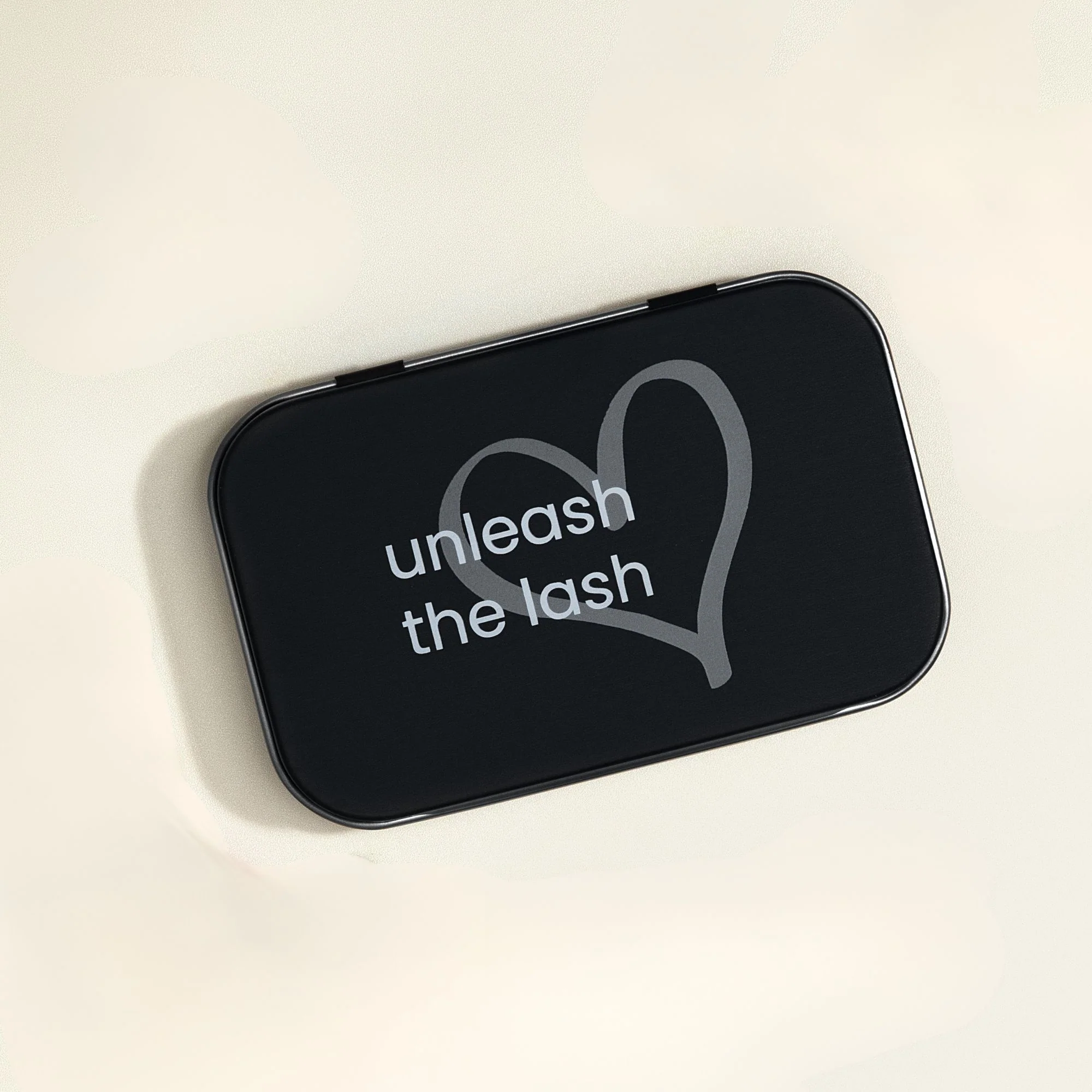 Unleash The Lash Tin with Silicone Pad IE - Image 2