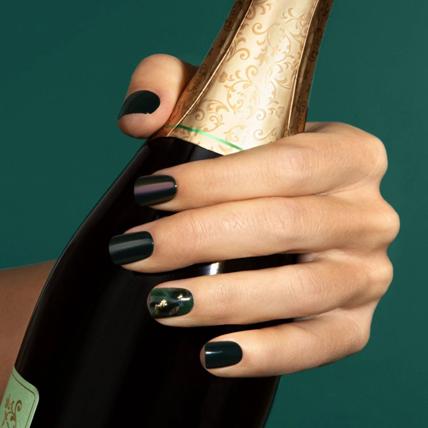 Unpredictable - Squoval Weekender Press on Manicure - Image 2